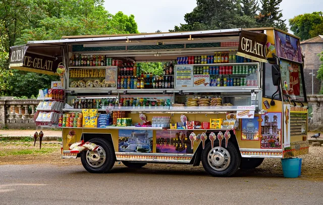 van, sale, drink, fresh, ice, gelato, gelati, villa borghese, rome, italy, europe, tourism, brown sales, van, van, van, van, van, gelato, gelato, villa borghese. Bilingual Gelato Packaging: CFIA Rules for Canadian Shops