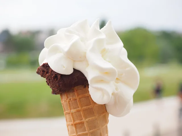 ice cream, soft ice cream, waffle ice cream, soft ice cream cone, dessert, chocolate ice cream, cream, frozen, sweet dish, cream ice cream, mousse, egg cream ice cream, milk ice cream, chocolate variety, waffle cone, cone ice cream, cold, yummy, ice cream, ice cream, ice cream, ice cream, ice cream. Ice cream shop inventory planning: common stock mistakes